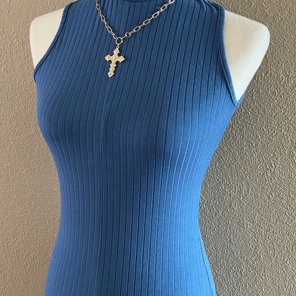 Mock neckline romper - Picture 6 of 8